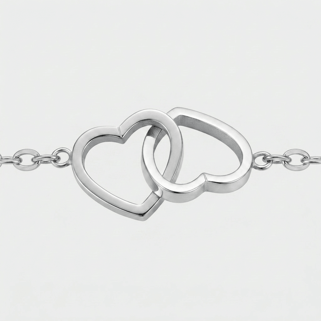 Locking Heart Pendant - in Gold - Ellavore