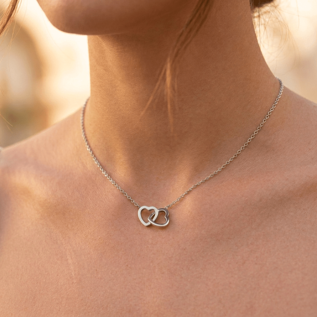 Locking Heart Pendant - in Gold - Ellavore