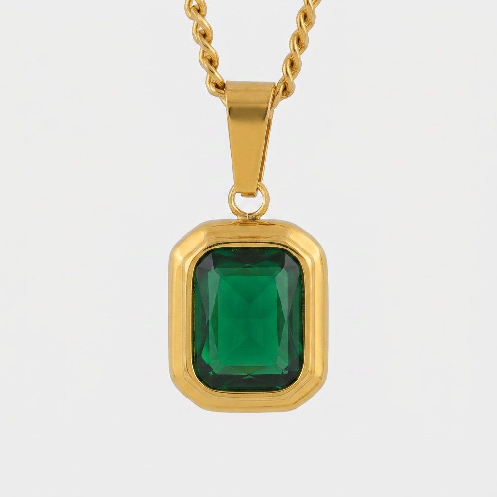 Milano Emerald Pendant in Gold