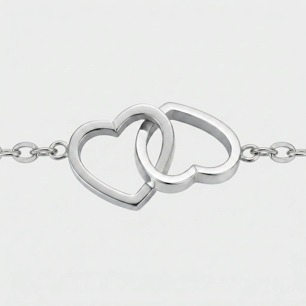 Locking Heart Pendant in Silver