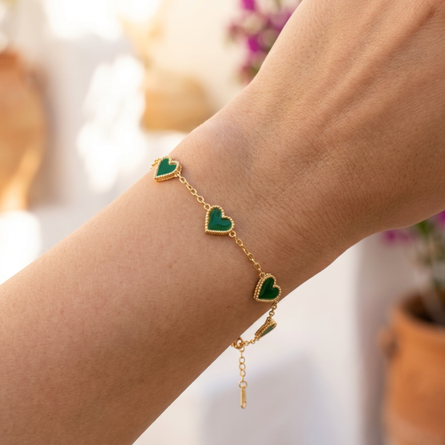 5 Heart Motif Bracelet in Green