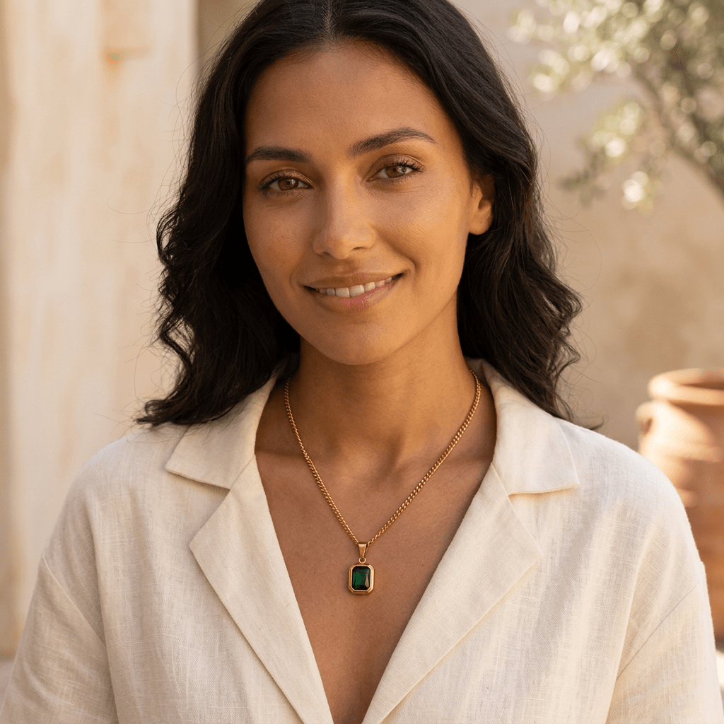 Milano Emerald Pendant in Gold - Ellavore