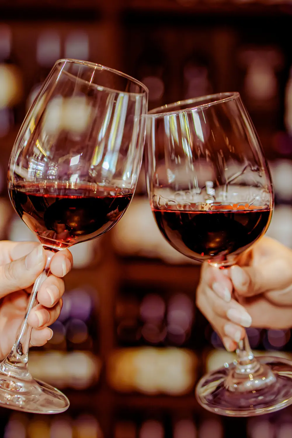 Top Elegant Conversation Starters for Sophisticated First Impressions